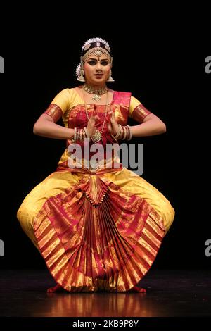 Die tamilische Bharatnatyam-Tänzerin führt am 21. September 2019 in Scarborough, Ontario, Kanada, einen expressiven Tanz auf. (Foto von Creative Touch Imaging Ltd./NurPhoto) Stockfoto