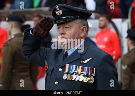 Aktivitäten am Gedenktag vor dem Spiel der Sky Bet League 1 zwischen Sunderland und Southend United im Stadium of Light, Sunderland, am Samstag, den 2.. November 2019. (Foto von Steven Hadlow/MI News/NurPhoto) Stockfoto