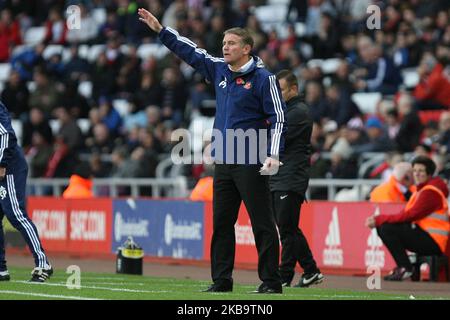 Sunderland-Manager Phil Parkinson während des Spiels der Sky Bet League 1 zwischen Sunderland und Southend United im Stadium of Light, Sunderland, am Samstag, den 2.. November 2019. (Foto von Steven Hadlow/MI News/NurPhoto) Stockfoto