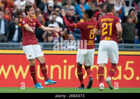 Nicol Zaniolo von AS Roma feiern nach einem Tor während der italienischen Serie Ein 2019/2020-Match zwischen AS Roma und SSC Napoli im Stadio Olimpico am 2. November 2019 in Rom, Italien. (Foto von Danilo Di Giovanni/NurPhoto) Stockfoto