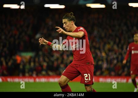 Liverpool, Großbritannien. 01.. November 2022. #21 Kostas Tsimikas in Aktion während des UEFA 2022 Champions League-Spiels zwischen dem FC Liverpool und dem SCC Napoli, Anfield Stadium, Liverpool, 1.. November 2022 - Bild ist für die Verwendung in der Presse; Foto von ATP STANLEY Anthony (STANLEY Anthony/ATP/SPP) Quelle: SPP Sport Pressefoto. /Alamy Live News Stockfoto
