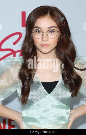 LOS ANGELES, KALIFORNIEN, USA - 04. NOVEMBER: Die Schauspielerin Anna Cathcart kommt zur Los Angeles-Premiere von Netflix's 'Let IT Snow', die am 4. November 2019 in Los Angeles, Kalifornien, USA, in den Pacific Theatres at the Grove stattfand. (Foto von Image Press Agency/NurPhoto) Stockfoto