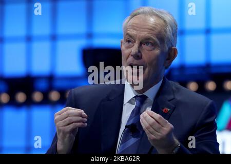 Der ehemalige Premierminister von Großbritannien und Nordirland und Executive Chairman des Institute for Global Change, Tony Blair, spricht während der jährlichen Technologiekonferenz des Web Summit am 6. November 2019 in Lissabon, Portugal. (Foto von Pedro FiÃºza/NurPhoto) Stockfoto