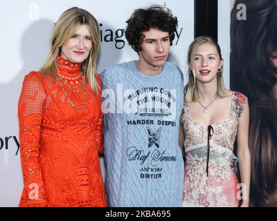WEST HOLLYWOOD, LOS ANGELES, KALIFORNIEN, USA - 05. NOVEMBER: Laura dern, Ellery Harper und Jaya Harper kommen zur Los Angeles-Premiere von Netflix's 'Marriage Story', die am 5. November 2019 im Directors Guild of America Theatre in West Hollywood, Los Angeles, Kalifornien, USA, stattfand. (Foto von Xavier Collin/Image Press Agency/NurPhoto) Stockfoto