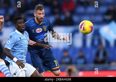 Andrea La Mantia von US Lecce erzielt am 10. November 2019 im Stadio Olimpico, Rom, Italien, das zweite Tor im Serie-A-Spiel zwischen SS Lazio und US Lecce. (Foto von Giuseppe Maffia/NurPhoto) Stockfoto