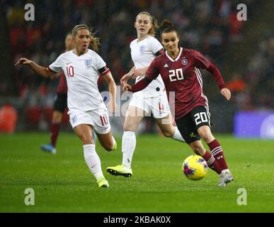 L-R Jordan Nobbs of England Women and Lina Magull of Germany während der Women's International Friendly between England Women and Germany Women am 09. November 2019 im Wembley-Stadion in London, England (Foto von Action Foto Sport/NurPhoto) Stockfoto