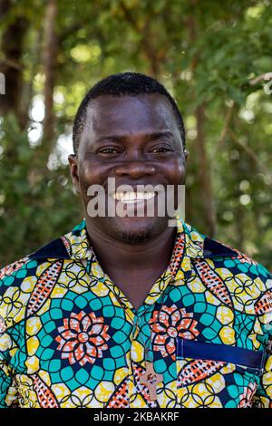 Maripasoula, Frankreich, 6. Juli 2019. Porträt von Pater Herve Cleze Moutaleno. Dieser kongolesische Missionar ist der Pfarrei Antekum Pata unter den Wayana-Völkern angeschlossen, einem der sechs indigenen indianischen Völker, die in Französisch-Guayana leben. (Foto von Emeric Fohlen/NurPhoto) Stockfoto