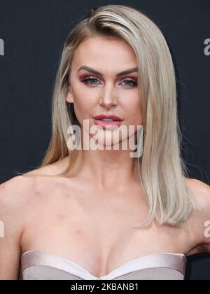 SANTA MONICA, LOS ANGELES, KALIFORNIEN, USA - NOVEMBER 10: Lala Kent Wearing Afffair kommt am 2019 E an! Die People's Choice Awards werden am 10. November 2019 im Barker Hangar in Santa Monica, Los Angeles, Kalifornien, USA, verliehen. (Foto von Xavier Collin/Image Press Agency/NurPhoto) Stockfoto