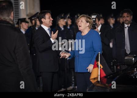 Der italienische Premierminister Giuseppe Conte und die deutsche Bundeskanzlerin Angela Merkel halten eine gemeinsame Pressekonferenz ab, während Merkel zu einem Besuch in Italien in Rom eintrifft. Rom, 11.. November 2019. (Foto von Jacopo Landi/NurPhoto) Stockfoto