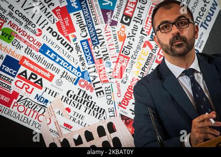 Pressekonferenz des Ministers für Bildung, Universität und Forschung, Lorenzo Fioramonti, an die ausländische Presse, um am 12. November 2019 in Rom, Italien, über Schule, Umwelt und Regierung zu sprechen (Foto: Andrea Ronchini/NurPhoto) Stockfoto