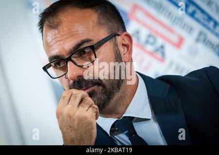 Pressekonferenz des Ministers für Bildung, Universität und Forschung, Lorenzo Fioramonti, an die ausländische Presse, um am 12. November 2019 in Rom, Italien, über Schule, Umwelt und Regierung zu sprechen (Foto: Andrea Ronchini/NurPhoto) Stockfoto