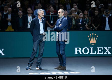 Paris, Frankreich. 3. November 2022, Gilles Moretton und Cedric Pioline während des Rolex Paris Masters, ATP Masters 1000 Tennisturniers, am 3. November 2022 in der Accor Arena in Paris, Frankreich. Foto von Victor Joly/ABACAPRESS.COM Stockfoto