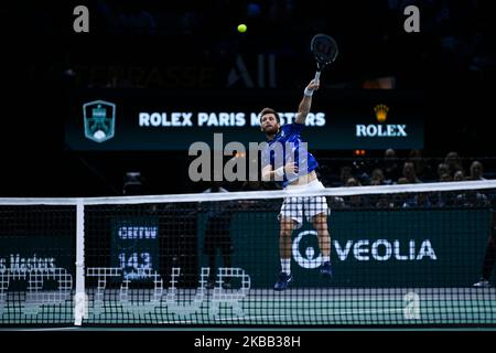 Paris, Frankreich. 3. November 2022, Corentin Moutet aus Frankreich während des Rolex Paris Masters, ATP Masters 1000 Tennisturniers, am 3. November 2022 in der Accor Arena in Paris, Frankreich. Foto von Victor Joly/ABACAPRESS.COM Stockfoto