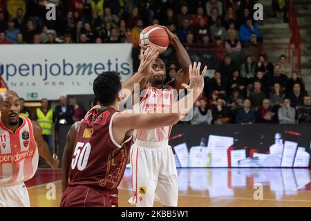 14 Mayo Josh von Openjobmetis in Aktion während der Italien Lega Korb der Serie A , Openjobmetis Varese - Reyer Venezia am 17. November 2019 in Varese Palasport Enerxenia Arena (Foto von Fabio Averna/NurPhoto) Stockfoto