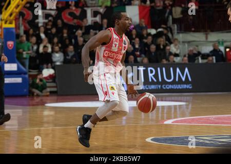 14 Mayo Josh von Openjobmetis in Aktion während der Italien Lega Korb der Serie A , Openjobmetis Varese - Reyer Venezia am 17. November 2019 in Varese Palasport Enerxenia Arena (Foto von Fabio Averna/NurPhoto) Stockfoto