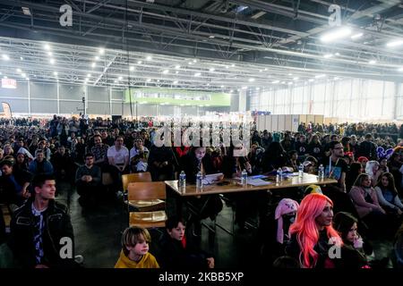 Das Publikum des Internationalen Consplay-Wettbewerbs des jährlichen Geek- und Popkultursalons, „Art to Play“, fand am 17.. November 2019 zum 9.. Mal in Folge im „Parc des Exposition“ in Nantes, Frankreich, statt. (Foto von Vernault Quentin/NurPhoto) Stockfoto