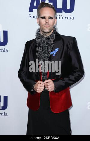 BEVERLY HILLS, LOS ANGELES, KALIFORNIEN, USA - 17. NOVEMBER: Justin Tranter kommt beim jährlichen Bill of Rights Dinner 2019 des ACLU SoCal an, das am 17. November 2019 im Beverly Wilshire Four Seasons Hotel in Beverly Hills, Los Angeles, Kalifornien, USA, stattfand. (Foto von Xavier Collin/Image Press Agency/NurPhoto) Stockfoto