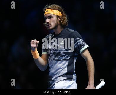 Stefanos Tsitsipas (GRE) im Einzel-Meisterschaftsspiel Dominic Thiem (AUT) gegen Stefanos Tsitsipas (GRE) Internationales Tennis - Nitto ATP World Tour Finals Tag 8 - Dienstag 17.. November 2019 - O2 Arena - London (Foto by Action Foto Sport/NurPhoto) Stockfoto