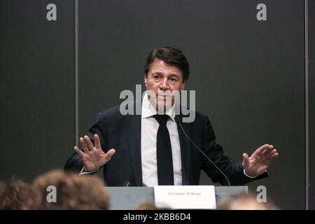 Christian Estrosi, Bürgermeister der südfrenetischen Stadt Nizza, nimmt am 17. November 2019 im Pariser Palais des Congres an der nationalen Konvention des Vertretungsrates der jüdischen Institutionen Frankreichs (CRIF - Conseil Representatif des Institutions juives de France) aus dem Jahr 10. Teil. (Foto von Michel Stoupak/NurPhoto) Stockfoto
