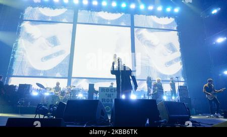 Der britische Sänger Liam Gallagher tritt am 18. November 2019 in Sheffield, England, auf der Bühne der FlyDSA Arena auf. (Foto von Giannis Alexopoulos/NurPhoto) Stockfoto