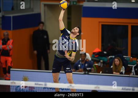 Polens Spieler Mattew Anderson von Azumit Leo Shoes Modena spielt während des Spiels von Super Lega Credem Banca Allianz Powervolley Milano - Azumit Leo Shoes Modena (Foto von Andrea Diodato/NurPhoto) Stockfoto