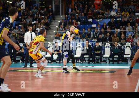 Der italienische Spieler Ivan Zaytsev von Azumit Leo Shoes Modena spielt während des Spiels von Super Lega Credem Banca Allianz Powervolley Milano - Azumit Leo Shoes Modena (Foto: Andrea Diodato/NurPhoto) Stockfoto