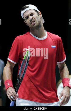 Karen Jachanov aus Russland in Aktion am 5. Tag des Davis Cup 2019 in La Caja Magica am 22. November 2019 in Madrid, Spanien (Foto von Oscar Gonzalez/NurPhoto) Stockfoto