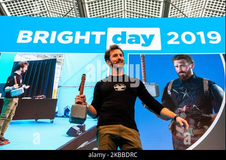 James Hobson, alias The Hacksmith, hielt einen Vortrag während des Bright Day Festivals in Amsterdam am 23.. November 2019. (Foto von Romy Arroyo Fernandez/NurPhoto) Stockfoto