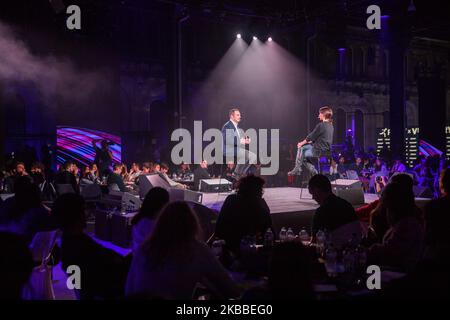 Turin, Italien - 23. November 2019: Visionary Days ist ein Event, bei dem 1500 junge Menschen aus ganz Italien zusammenkommen, um sich den aktuellen Veränderungen zu stellen und die nächste Zukunft zu gestalten. Gemeinsam, konkret und ausgehend von der Begegnung verschiedener Leben und Visionen. Der Minister für Sport und Jugendpolitik Vincenzo Spadafora nahm an den Visionären Tagen auf der Bühne der OGR von Turin Teil. (Foto von Mauro Ujetto/NurPhoto) Stockfoto