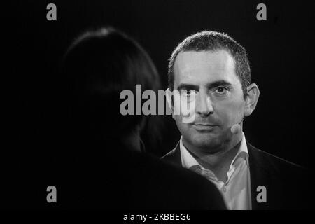 Turin, Italien - 23. November 2019: Visionary Days ist ein Event, bei dem 1500 junge Menschen aus ganz Italien zusammenkommen, um sich den aktuellen Veränderungen zu stellen und die nächste Zukunft zu gestalten. Gemeinsam, konkret und ausgehend von der Begegnung verschiedener Leben und Visionen. Der Minister für Sport und Jugendpolitik Vincenzo Spadafora nahm an den Visionären Tagen auf der Bühne der OGR von Turin Teil. (Foto von Mauro Ujetto/NurPhoto) Stockfoto