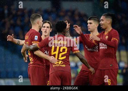 Edin Dzeko feiert nach dem Tor 3-0 während der italienischen Serie Ein Fußballspiel zwischen AS Roma und Brescia im Olympiastadion in Rom, am 24. november 2019. (Foto von Silvia Lore/NurPhoto) Stockfoto
