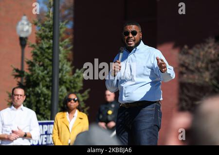 Bloomsburg, Usa. 03.. November 2022. Austin Davis, demokratischer Kandidat für den Vizegouverneur von Pennsylvania, spricht bei einer Wahlkampfveranstaltung an der Bloomsburg University. Kredit: SOPA Images Limited/Alamy Live Nachrichten Stockfoto