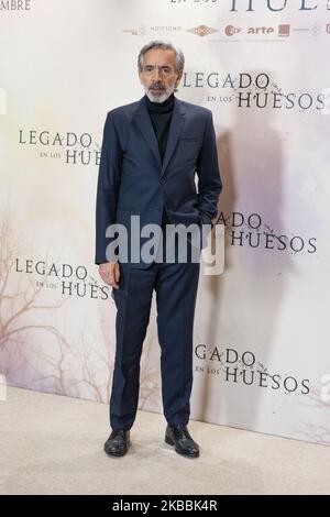 Imanol Arias nimmt am 25. November 2019 an der Fotozelle „Legado en los huesos“ im Hotel Urso in Madrid, Spanien, Teil. (Foto von Oscar Gonzalez/NurPhoto) Stockfoto