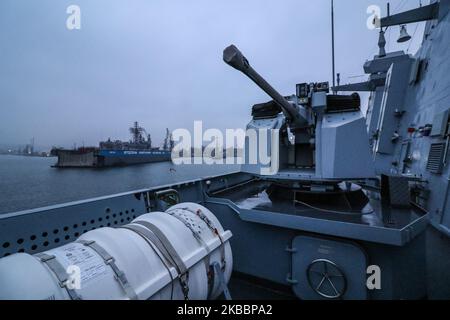 Die polnische Marine ORP Slazak Patrouillenschiff am Tag vor dem offiziellen Start des Dienstes wird in Gdynia, Polen am 27. November 2019 gesehen die ORP Slazak wird ein Offshore-Patrouillenschiff der polnischen Marine, früher bekannt als Gawron-Klasse Korvette. Der Bau des Schiffes begann im Jahr 2001. (Foto von Michal Fludra/NurPhoto) Stockfoto