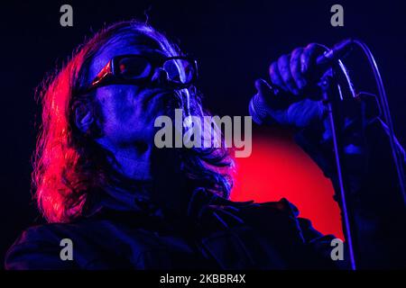 Mark Lanegan tritt am 27. November 2019 in Mailand, Italien, live bei Fabrique auf. Mark Lanegan ist ein amerikanischer alternativer Rockmusiker und Singer-Songwriter, Mitglied der psychedelischen Grunge-Band Screaming Trees. Während seiner Zeit in der Band begann Lanegan auch eine Solo-Karriere mit geringer Tonart und veröffentlichte 1990 sein erstes Solo-Studioalbum, The Winding Sheet. Seit 1990 hat er weitere zehn (Solo-)Studioalben sowie mehrere gemeinsame Bemühungen veröffentlicht und erhielt kritische Anerkennung und moderaten kommerziellen Erfolg. (Foto von Mairo Cinquetti/NurPhoto) Stockfoto