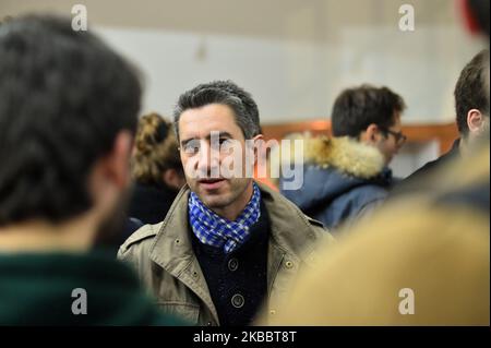 Francois Ruffin, französischer Journalist, Filmemacher und Abgeordneter der linken Partei La France Insoumise (LFI), hält am 27. November 2019 in Paris einen Vortrag und debattiert mit den Studenten der französischen Universität ENS - Ecole normale Superieure. (Foto von Daniel Pier/NurPhoto) Stockfoto