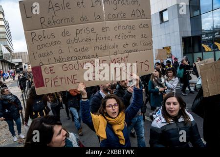 Demonstration gegen den neuen Winter-Notunterkunftsplan des Präfekten von Rhône am 28. November 2019 in Lyon, Frankreich. (Foto von Nicolas Liponne/NurPhoto) Stockfoto