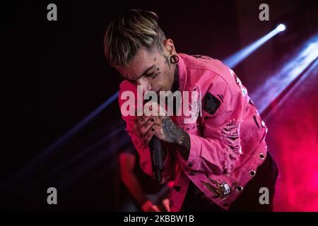 Gionnyscandal tritt am 28. November 2019 in Mailand, Italien, live in Alcatraz auf. Gionnyscandal ist ein italienischer Rapper, 2009 kommen die ersten Kompositionen und The He beginnt auf Youtube mit den Videos seiner ersten Aufnahmen Interesse zu wecken. Im Jahr 2010 Er bekam einen Durchschnitt von 100.000 Ansichten für jedes Video hochgeladen, so begann er einen Namen für sich in der italienischen Rap-Szene zu machen. (Foto von Mairo Cinquetti/NurPhoto) Stockfoto