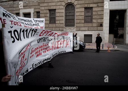 Arbeiter protestieren am 30. November 2019 in Athen, Griechenland. (Foto von Nikolas Kokovlis/NurPhoto) Stockfoto