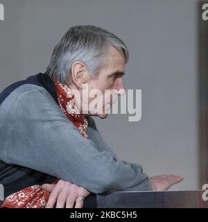 Der Schauspieler Jeremy Irons nimmt am 04. Dezember 2019 an der Fotoausstellung „Pintores y Reyes del Prado“ im El Prado Museum in Madrid, Spanien, Teil. (Foto von Oscar Gonzalez/NurPhoto) Stockfoto