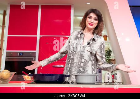 Die italienische Dirigentin Elisa Isoardi während der Fernsehsendung L''a prova del cuoco', in Rom, Italien, am 4. Dezember 2019. (Foto von Mauro Fagiani/NurPhoto) Stockfoto