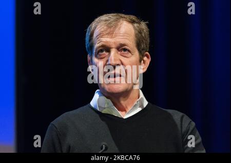 Alastair Campbell spricht während einer Kundgebung im Mermaid Theatre, um taktische Wahlen bei den bevorstehenden Parlamentswahlen zu fördern und eine öffentliche Abstimmung über das Ergebnis des Brexit am 06. Dezember 2019 in London, England, zu fordern. Die Kundgebung, die von der Kampagne „Vote for a Final Say“ und für unsere Zukunft organisiert wird, findet vor der letzten Woche der Wahlkampagne für die Parlamentswahlen vom 12. Dezember statt. (Foto von Wiktor Szymanowicz/NurPhoto) Stockfoto