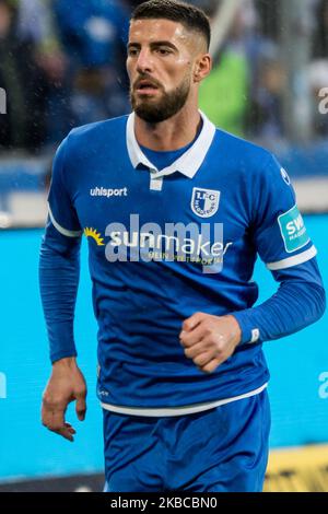 Jürgen Gjassula von 1. FC Magdeburg während des 3. Bundesliga-Spiel zwischen 1. FC Magdeburg und FC Ingolstadt in der MDCC-Arena am 07. Dezember 2019 in Magdeburg. (Foto von Peter Niedung/NurPhoto) Stockfoto