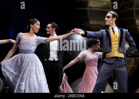 Tänzer während der Performance El cascanueces (der Nussknacker) der Nationalen Tanzkompanie Spaniens im Theater de la Zarzuela de Madrid. 8. Dezember 2019 Spanien. (Foto von Oscar Gonzalez/NurPhoto) Stockfoto