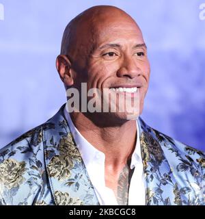 HOLLYWOOD, LOS ANGELES, KALIFORNIEN, USA - 09. DEZEMBER: Der Schauspieler Dwayne Johnson (The Rock) mit Dolce & Gabbana kommt zur Weltpremiere von Columbia Picturs' 'Jumanji: The Next Level', die am 9. Dezember 2019 im TCL Chinese Theatre IMAX in Hollywood, Los Angeles, Kalifornien, USA, stattfand. (Foto von Xavier Collin/Image Press Agency/NurPhoto) Stockfoto
