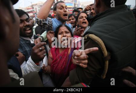 Samajwadi-Parteianhänger protestieren gegen das CAB (Gesetz zur Änderung der Zivilgesetzgebung) , in Allahabad am 9. Dezember 2019 . (Foto von Ritesh Shukla/NurPhoto) Stockfoto