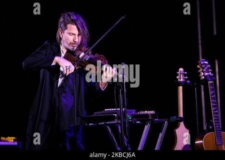 Rodrigo D'Erasmo tritt am 10. Dezember 2019 für Manuel Agnelli von Afterhours am Teatro Degli Arcimboldi in Mailand, Italien, auf. (Foto von Mairo Cinquetti/NurPhoto) Stockfoto