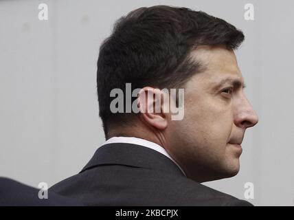 Der ukrainische Präsident Wolodymyr Zelensky nimmt am 12. Dezember 2019 an einer Präsentation der Ermittlungen gegen den ermordeten Journalisten Pavel Sheremet in Kiew, Ukraine, Teil. 5 Menschen werden im Sommer 2016 im Zentrum von Kiew wegen der Beteiligung am Mord an dem Journalisten Pavel Sheremet ON verdächtigt, wie Medien berichten. (Foto von STR/NurPhoto) Stockfoto