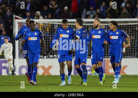 Die Spieler des FC Getafe feiern das Tor während der UEFA Europa League zwischen dem FC Getafe CF und dem FC Krasnodar im Coliseum Alfonso Perez in Madrid, Spanien. (Foto von A. Ware/NurPhoto) Stockfoto