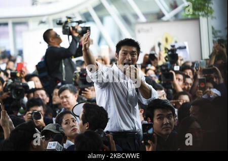 Der thailändische Politiker und Führer der oppositionellen Future Forward Party Thanathorn Juangroongruangkit spricht bei einer Kundgebung in Bangkok, Thailand, mit den Anhängern. 14. Dezember 2019. (Foto von Anusak Laowias/NurPhoto) Stockfoto